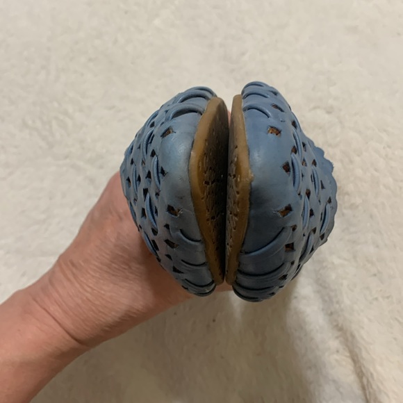 Spring Step Blue Flats - Picture 4 of 9